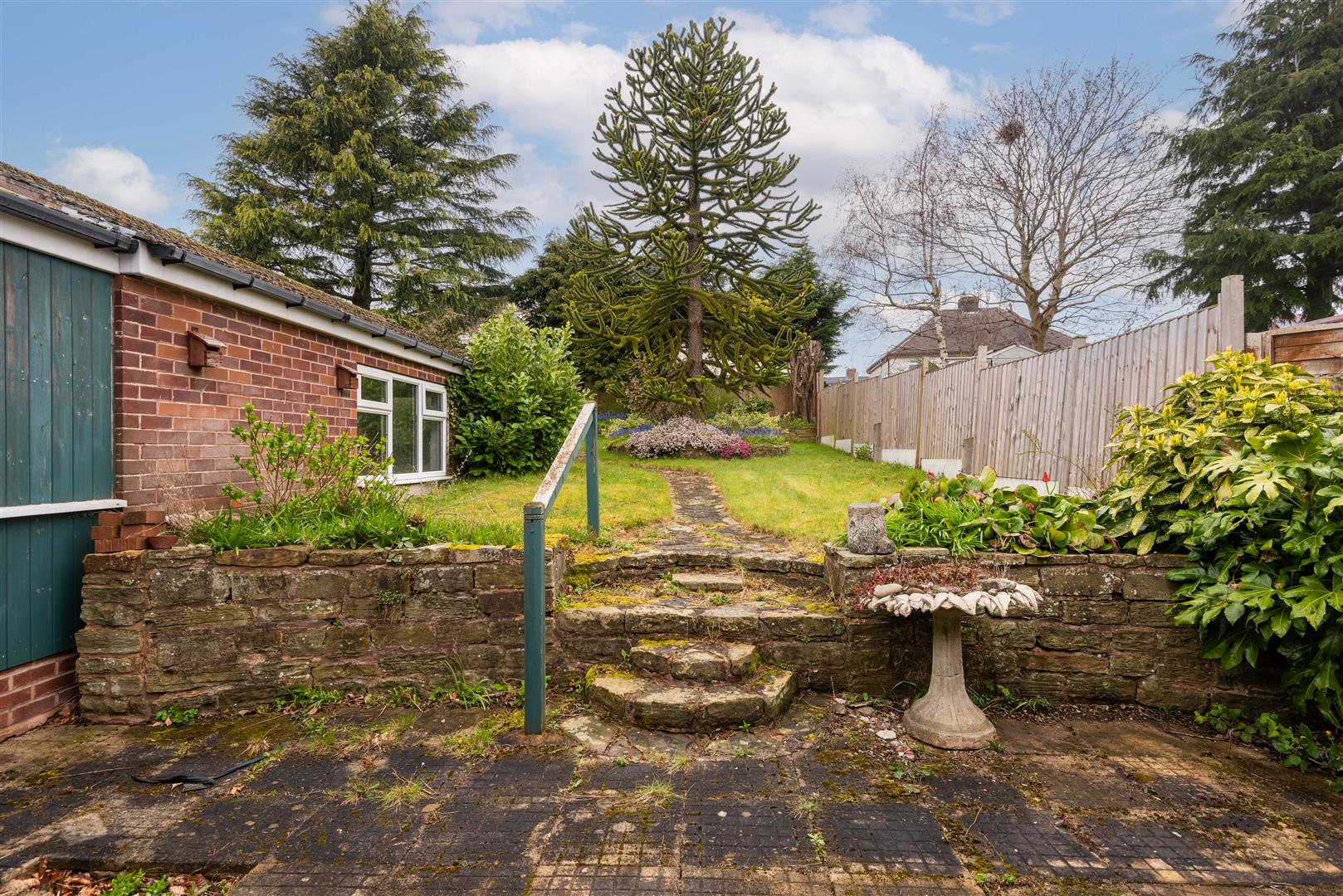 Prospect Road, Dronfield Ready Steady MOVE!